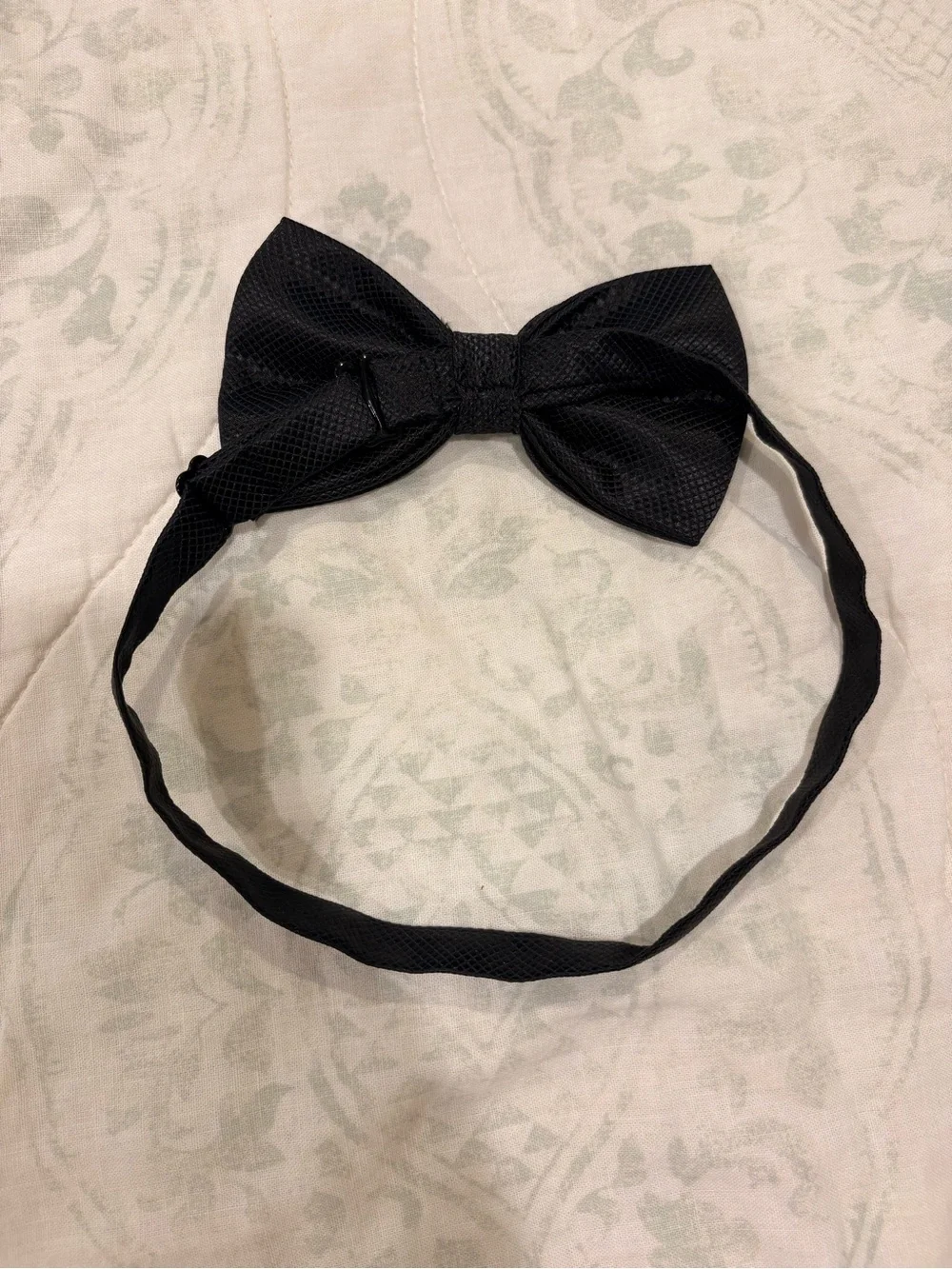 Chaps Black Satin Bow Tie Adjustable Formal Wedding Prom Classic